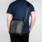 Mochila Cruzada de Cuero Vertical - Bolso de Moda Versátil