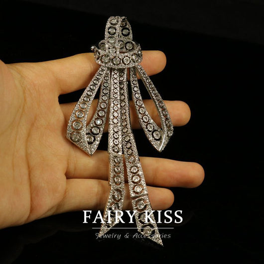 Broche de Cobre con Diamantes Incrustados - Diseño Industrial Elegante - Image 7