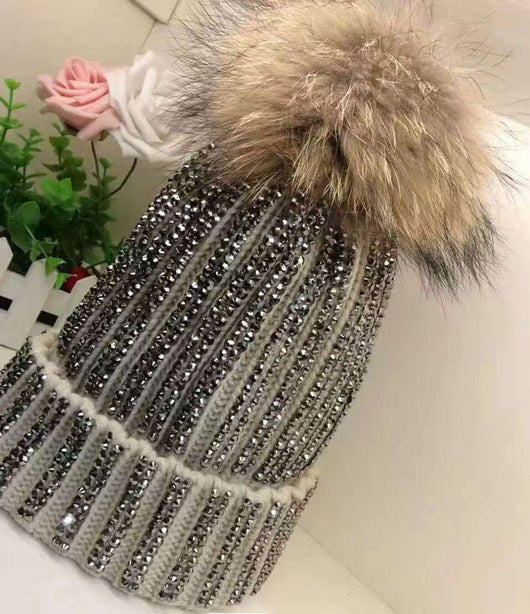 Gorro de Invierno Oversized con Pompón de Piel de Mapache y Zorro Real - Image 9
