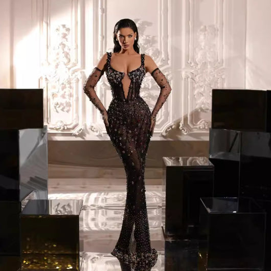 Vestido de Malla Elegante con Cristales Brillantes y Cintura Ajustada