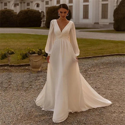 Vestido de Novia Gasa Satinada Escote Profundo Manga Larga - Image 10