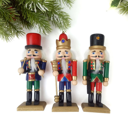 Soldados Cascanueces de Madera - Adornos Navideños Tradicionales - Image 3