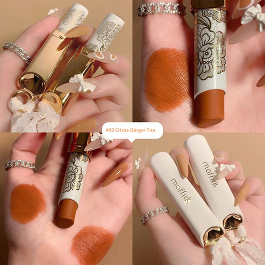 Labial Mate Larga Duración Miel y Encaje - Acabado Sedoso - Image 5