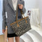 Bolsa Casual Axilar - Tote Bag Versátil para Diario