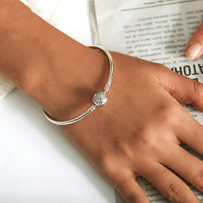 Pulsera de Piedra Lunar en Forma de Corazón