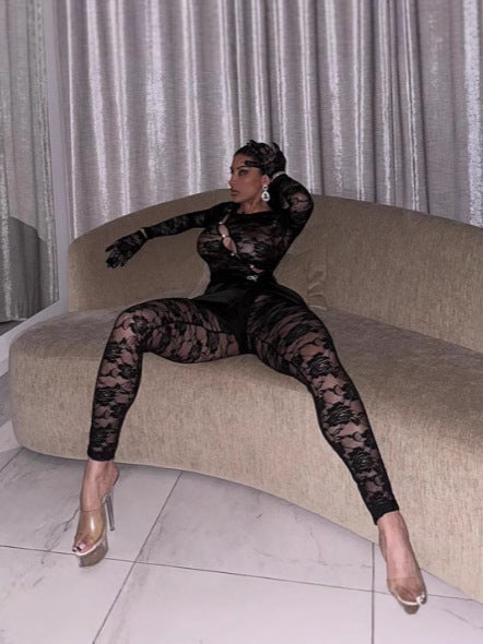 Conjunto Sensual de Encaje Transparente con Recortes Estratégicos - Image 13