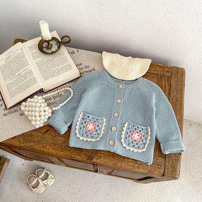 Cardigan Tejido a Mano para Niños con Cuello Redondo y Bolsillos Calados