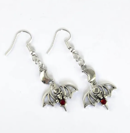 Aretes Vampiro Divertidos con Baño Electroplateado