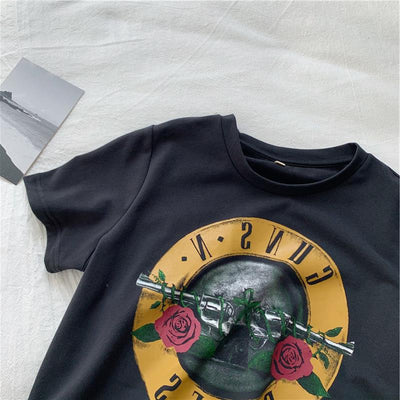 Camiseta Negra de Algodón Lavado con Escote Ombligo para Mujer