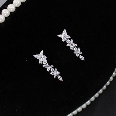 Aretes de Oro Blanco 18k con Moissanita - Fila de Diamantes - Image 10