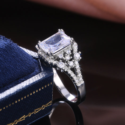 Anillo de Compromiso con Circonita Corte Princesa para Mujer - Image 6