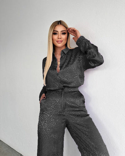 Conjunto de Dos Piezas Mujer con Camisa Estampado Leopardo y Pantalón - Image 22