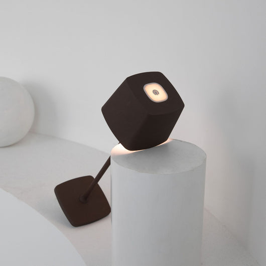 Lámpara LED Táctil Recargable para Escritorio y Dormitorio - Image 10