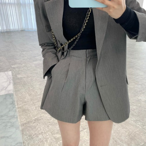 Blazer Suelto Primavera con Short A-Line de Cintura Alta para Mujer - Image 9