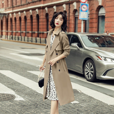Gabardina Clásica de Largo Medio para Mujer - Image 11