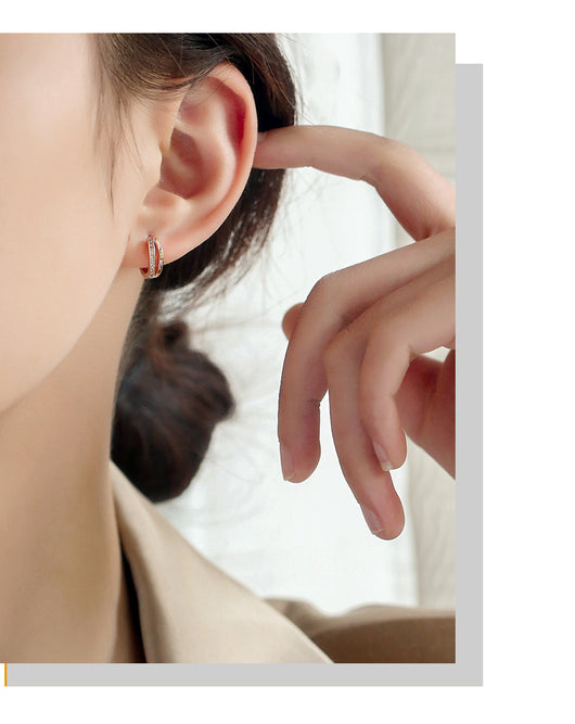 Aretes de Plata Esterlina con Acabado Dorado - Diseño Moderno y Versátil - Image 11