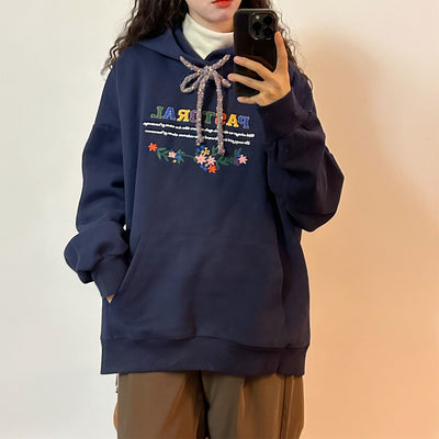 Sudadera con Capucha y Bordados Elegantes para Mujer - Image 12