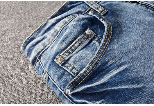Jeans Slim Rotos a la Rodilla con Detalles en Cuero - Tendencia Urbana - Image 7
