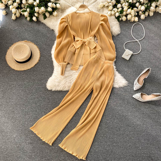 Conjunto Elegante: Blusa de Gasa con Mangas Abullonadas y Pantalón Ancho