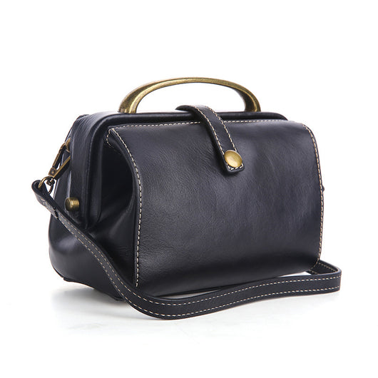 Bolsa Mensajera de Cuero para Mujer - Diseño Minimalista - Image 15