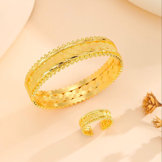 Vintage gold-plated open cuff bracelet and matching open ring with chevron pattern and beaded edges. - Image 11