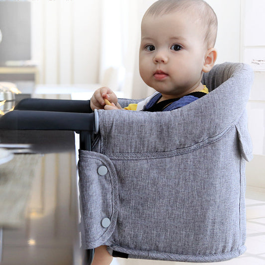 Silla Alta Portátil para Bebé con Cinturón de Seguridad y Funda Protectora