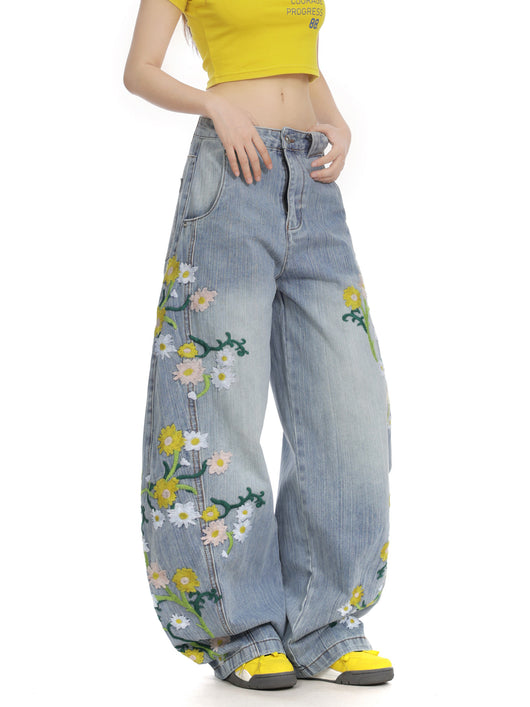 Jeans Curve con Bordado Floral y Botánico - Image 15