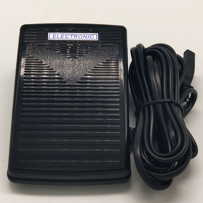 Regleta de Piso con Control Pedal Multifuncional