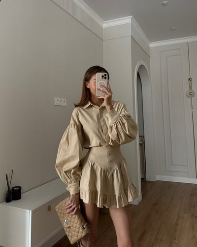 Conjunto Ejecutivo Falda Tableada con Blusa de Mangas Voluminosas - Image 21