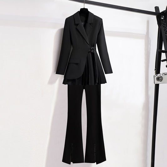 Blazer de Traje Negro con Falda Plisada y Solapa Diseñada para Mujer - Image 2