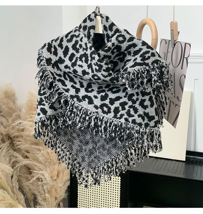 Bufanda Chal Leopardo con Flecos 2 en 1 Cálida y Elegante - Image 13