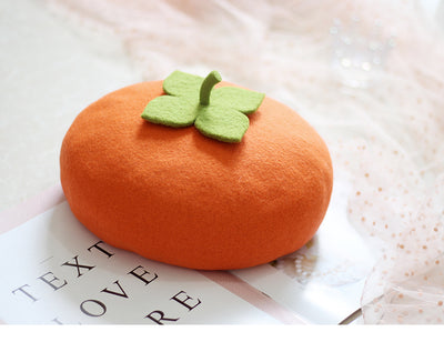 Gorro de Lana Artesanal para Mujer con Diseño Frutal Creativo - Image 6