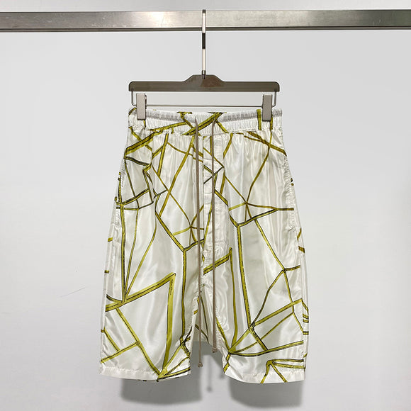 Shorts Cómodos con Estampado Abstracto en Tela Ligera