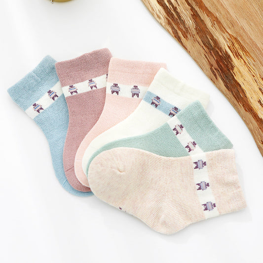 Calcetines Infantiles con Rayas de Colores Arcoíris - Diseño Creativo y Divertido