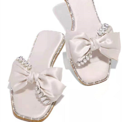 Pantuflas Planas con Moño de Cristales Brillantes - Image 9