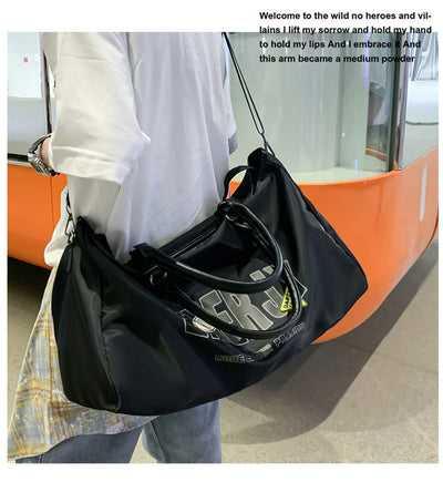 Bolsa Deportiva de Gran Capacidad Impermeable para Viajes y Fitness - Image 6