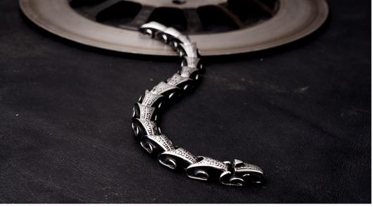 Pulsera de Acero Titanio Personalizada Estilo Retro para Hombre - Image 7