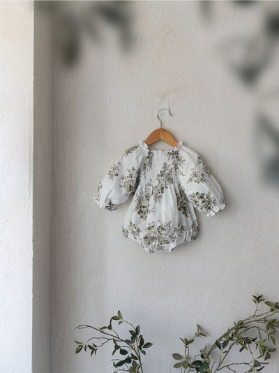 Mameluco Retro para Bebé con Flores Grandes y Fruncido, Manga Larga - Image 18
