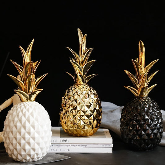 Piña Decorativa de Cerámica Dorada - Lujo Nórdico Minimalista