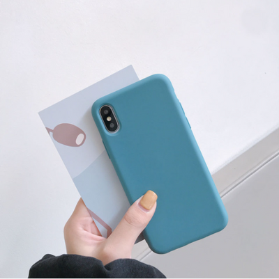 Funda Protectora de Silicona Esmerilada para Celular - Image 18