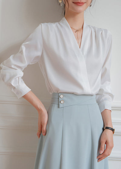 Blusa de Satén con Escote en V para Mujer - Elegancia Profesional - Image 8