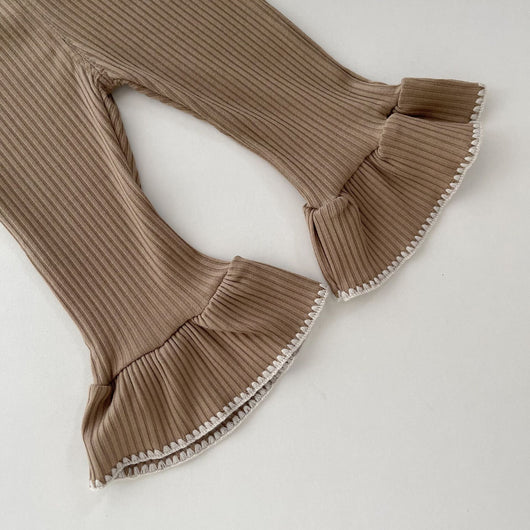 Conjunto de Dos Piezas Cardigan Tejido y Pantalón Acampanado para Bebé - Image 12