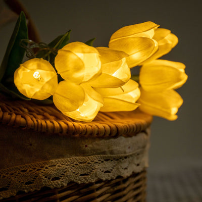 Ramo de Novia Tulipanes con Luces LED Simuladas - Image 4