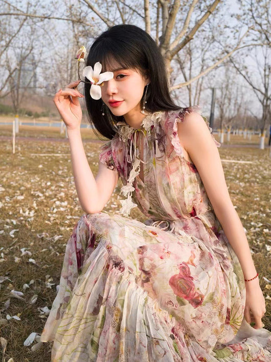 Vestido de Seda Estampado con Mariposas y Motivos de Jardín - Image 9