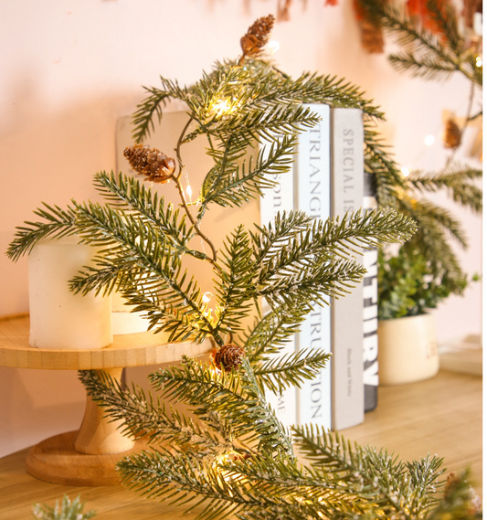 Lámpara de Pared LED con Decoración de Rattan y Agujas de Pino para Navidad
