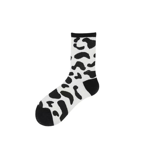 Calcetines Estampado Vaca Adorables para Mujer Negro y Blanco - Image 2