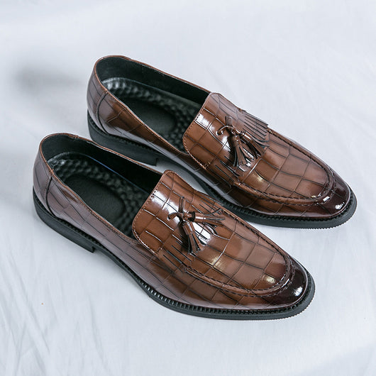 Zapatos de Cuero Estilo Británico con Punta Aguda - Cómodos y Elegantes - Image 6