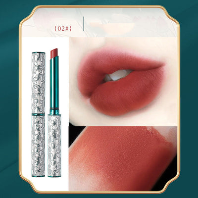 Labial Terciopelo Dorado de Larga Duración Antitraspaso - Image 3