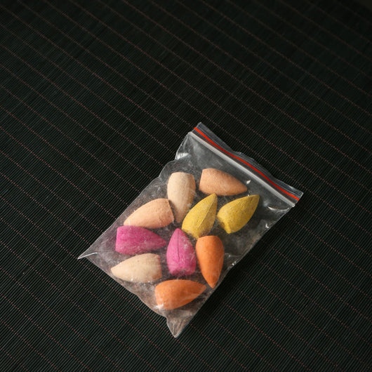 Quemador de Incienso Retro Monje Zen con Flujo de Agua - Image 10