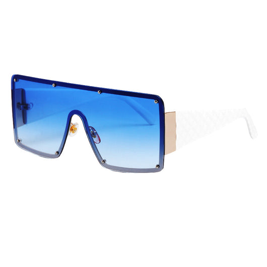 Oversized square frame sunglasses with brown gradient lenses and tortoise shell arms featuring a textured diamond pattern. - Image 6